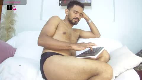 Snapshot of bruce_bigg chatting on July 2026 01:24:01 PM Bruce online show from July 2026 01:24:01 PM