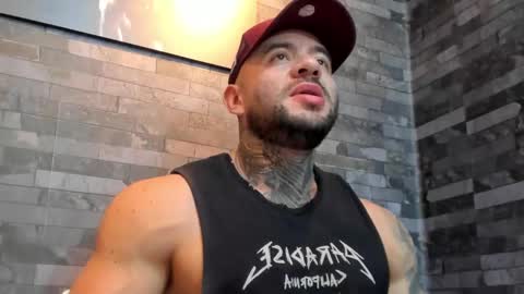 Snapshot of brucedallas chatting on January 2026 01:53:02 AM brucedallas online show from January 2026 01:53:02 AM