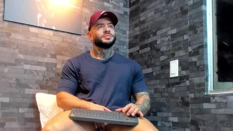 Snapshot of brucedallas chatting on February 2026 01:24:02 AM brucedallas online show from February 2026 01:24:02 AM