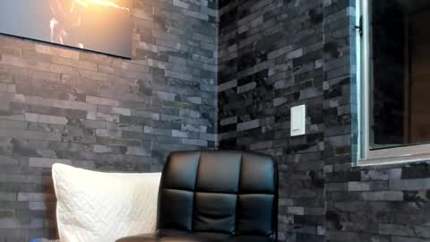 Snapshot of brucedallas chatting on February 2026 12:45:02 AM brucedallas online show from February 2026 12:45:02 AM