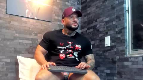 Snapshot of brucedallas chatting on March 2026 01:23:01 AM brucedallas online show from March 2026 01:23:01 AM