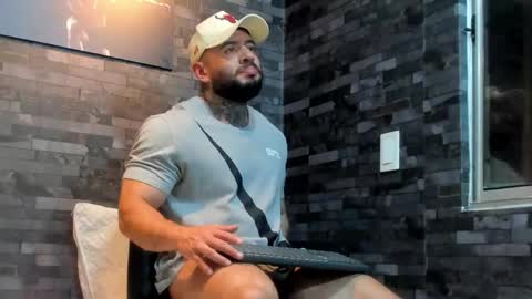 brucedallas online show from April 2026 03:31:02 AM