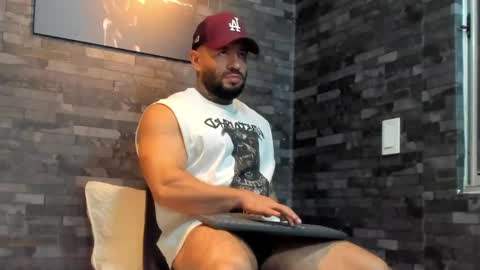Snapshot of brucedallas chatting on May 2026 11:12:03 PM brucedallas online show from May 2026 11:12:03 PM