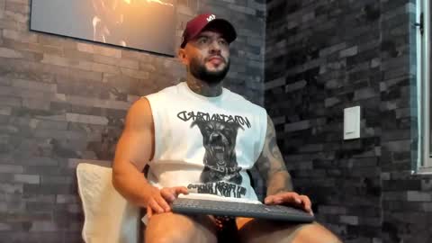 Snapshot of brucedallas chatting on May 2026 11:45:02 PM brucedallas online show from May 2026 11:45:02 PM
