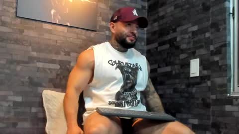 Snapshot of brucedallas chatting on May 2026 12:07:01 AM brucedallas online show from May 2026 12:07:01 AM