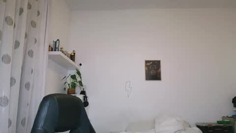 Bruce online show from October 2025 06:31:01 PM