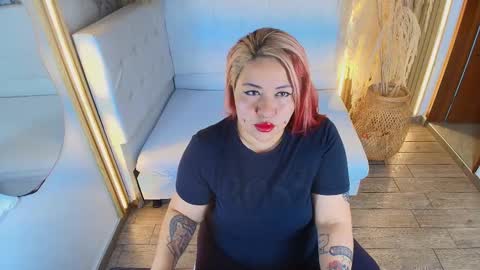 Bruja SCarlata online show from November 2025 11:00:01 AM