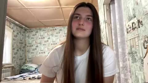 Snapshot of brunasizemore chatting on June 2026 11:14:01 AM Mila online show from June 2026 11:14:01 AM