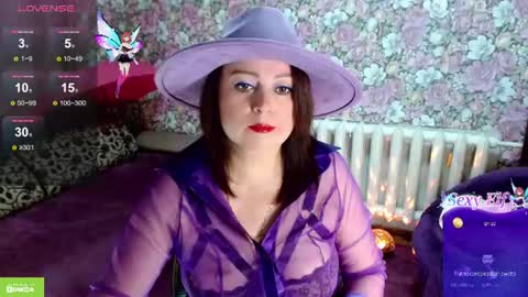 Snapshot of brunette7786 chatting on June 2026 09:21:02 PM Julia online show from June 2026 09:21:02 PM