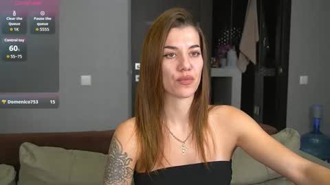 Snapshot of brunette_from_the_moon chatting on November 2025 09:15:02 PM Alice online show from November 2025 09:15:02 PM