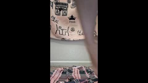 Snapshot of brunettedoll100 chatting on April 2026 04:12:02 PM brunettedoll100 online show from April 2026 04:12:02 PM