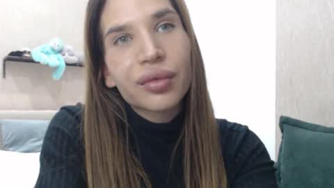 Luna online show from January 2026 05:59:02 PM