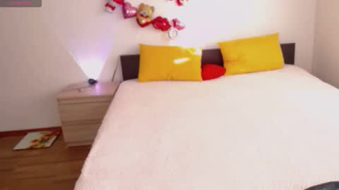 Ellis online show from October 2025 05:07:02 AM