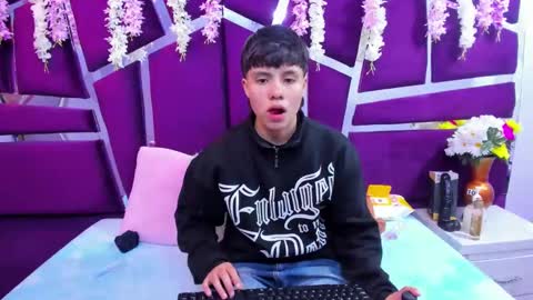 Bruno Cruz online show from November 2025 02:56:02 AM