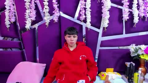 Bruno Cruz online show from November 2025 02:43:02 AM