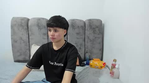 Snapshot of bruno_cruz chatting on April 2026 02:17:01 AM Bruno Cruz online show from April 2026 02:17:01 AM