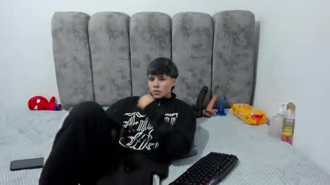 Snapshot of bruno_cruz chatting on April 2026 02:15:02 AM Bruno Cruz online show from April 2026 02:15:02 AM