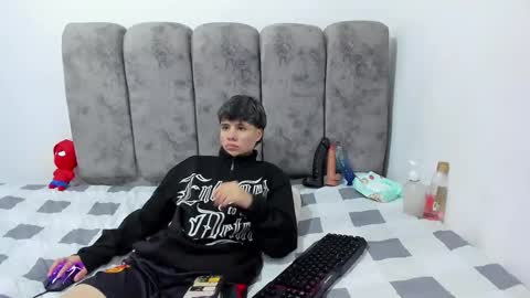 Snapshot of bruno_cruz chatting on April 2026 02:20:01 AM Bruno Cruz online show from April 2026 02:20:01 AM
