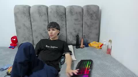 Snapshot of bruno_cruz chatting on May 2026 02:28:01 AM Bruno Cruz online show from May 2026 02:28:01 AM