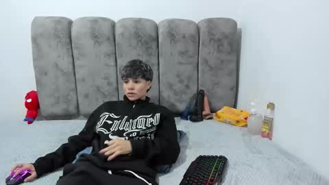 Snapshot of bruno_cruz chatting on May 2026 02:08:02 AM Bruno Cruz online show from May 2026 02:08:02 AM