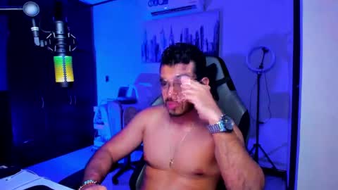 Snapshot of bruno_diaz31 chatting on October 2025 06:02:02 AM Bruno online show from October 2025 06:02:02 AM