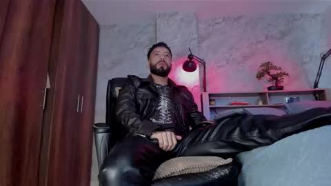 Andres Suarez online show from October 2025 01:36:03 PM