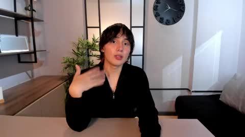 Snapshot of brunodeluca_ chatting on May 2026 08:16:02 PM Bruno online show from May 2026 08:16:02 PM