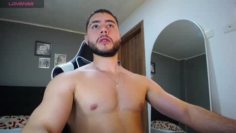 Snapshot of bryan_oficials chatting on December 2024 02:41:01 AM bryan_oficials online show from December 2024 02:41:01 AM