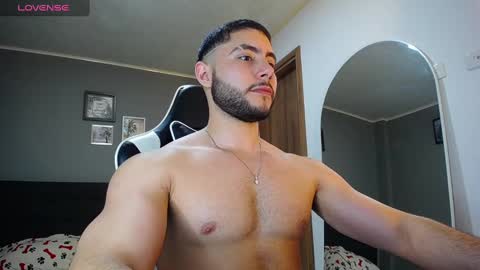 Snapshot of bryan_oficials chatting on December 2024 03:36:01 AM bryan_oficials online show from December 2024 03:36:01 AM