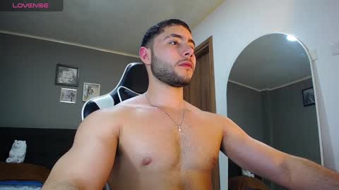 Snapshot of bryan_oficials chatting on January 2025 12:38:02 AM bryan_oficials online show from January 2025 12:38:02 AM