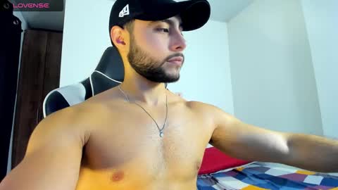 Snapshot of bryan_oficials chatting on October 2025 12:44:02 AM bryan_oficials online show from October 2025 12:44:02 AM