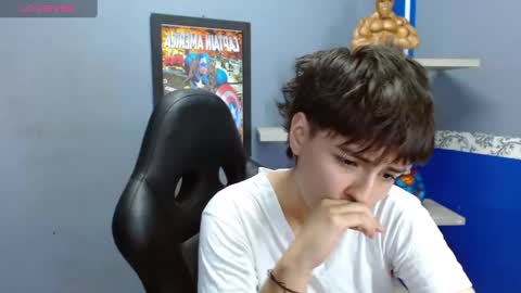 Snapshot of bryce_evans chatting on January 2025 06:55:02 PM B R Y C E online show from January 2025 06:55:02 PM