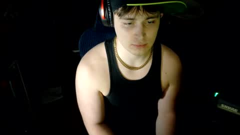Snapshot of bubblebuttbdn chatting on June 2026 04:33:01 AM BubblebuttBdn online show from June 2026 04:33:01 AM