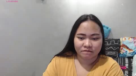 Snapshot of bubblebuttpinay chatting on November 2025 03:13:02 PM Sunshine online show from November 2025 03:13:02 PM