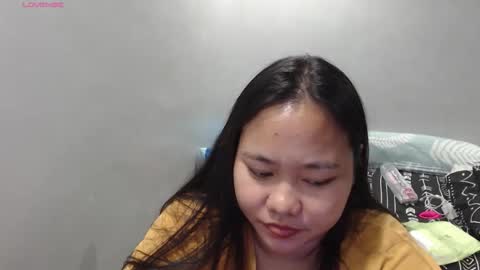 Snapshot of bubblebuttpinay chatting on December 2025 03:05:01 AM Sunshine online show from December 2025 03:05:01 AM