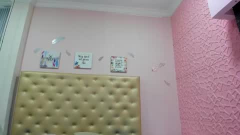 Snapshot of bubblex_ chatting on June 2026 12:51:02 PM online show from June 2026 12:51:02 PM