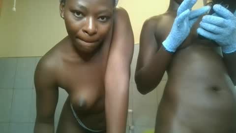 Bubbly online show from November 2025 10:14:01 PM