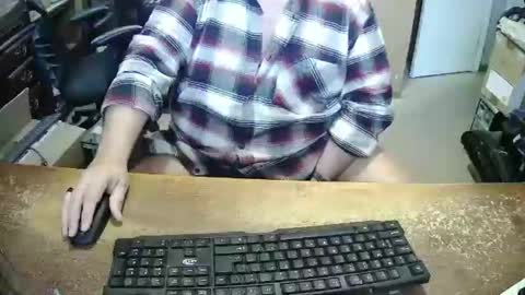 Bucku2 online show from December 2025 05:51:01 PM