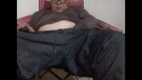 buddyluvzumore online show from December 2024 10:38:02 AM