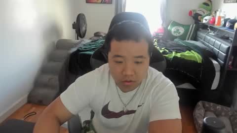 buffsexyman24 online show from February 2026 02:00:02 PM