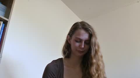 Snapshot of buffybarloe chatting on May 2026 05:29:02 PM Buffy online show from May 2026 05:29:02 PM