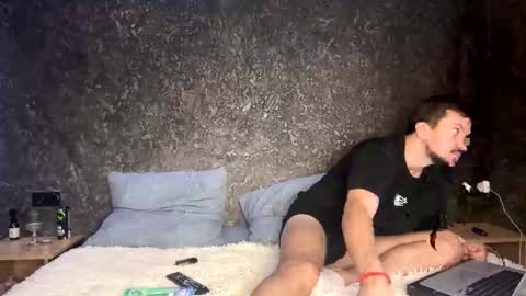 bugs_and_bunny13 online show from October 2025 03:01:02 PM