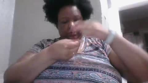 Snapshot of bumpylumpybbw chatting on January 2025 07:28:01 AM bumpylumpybbw online show from January 2025 07:28:01 AM