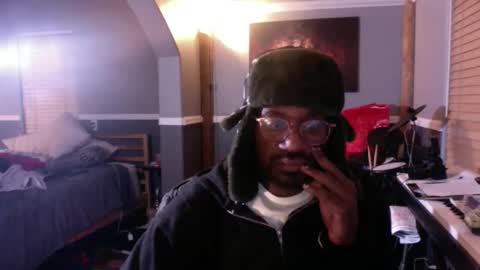 Snapshot of bungalowentertainment chatting on November 2025 06:38:02 AM Bungalow Entertainment online show from November 2025 06:38:02 AM