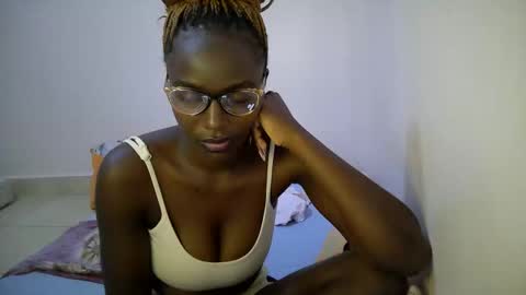 bunny_bliss1 online show from May 2026 06:59:01 PM