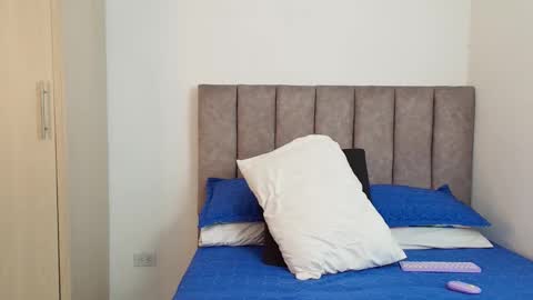 Carolina online show from February 2025 06:40:01 AM