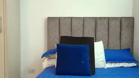 Carolina online show from November 2025 03:51:01 AM