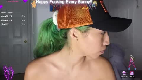 Tokki  bunny  online show from January 2025 05:11:02 AM