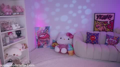 Stella online show from April 2026 10:40:02 PM