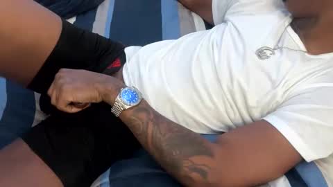 Snapshot of burgerboy06 chatting on February 2025 01:17:02 PM burgerboy06 online show from February 2025 01:17:02 PM